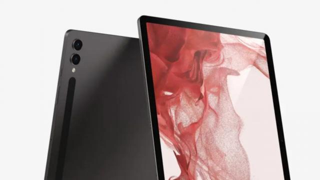 <b>Tableta Samsung Galaxy Tab S9+ își face apariția în randări; Rămâne la o diagonală de 12.4 inch, vine cu S-Pen, 4 difuzoare</b>După lansarea seriei de flagship-uri Galaxy S23, cu S23 Ultra drept camera-phone-ul companiei sud-coreene, Samsung urmează să anunțe și tablete de top. E vorba despre seria Galaxy Tab S9, care ar urma să fie anunțată în următoarele luni. Azi aruncăm 