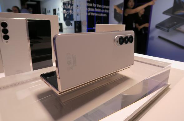 Samsung Galaxy Z Fold4 - Fotografii Hands-On de la evenimente: Samsung-Galaxy-Z-Fold-4_001.JPG