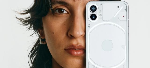 Cea mai nouă actualizare pentru Nothing Phone (1) aduce îmbunătățiri pentru camera telefonului; Nothing OS 1.1.3 se livrează acum