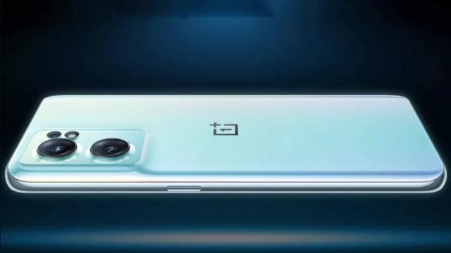 <b>OnePlus Nord 3 şi OnePlus Watch se pregătesc de lansare "în următoarele zile"; Ce ştim despre ele?</b>A trecut ceva vreme de când nu am mai auzit nimic despre OnePlus Nord 3 şi credeam că OnePlus 2T este succesorul real al lui Nord 2. Se pare că nu e chiar aşa, iar OnePlus ne-ar pregăti pentru finalul luni 2022 atât un Nord 3