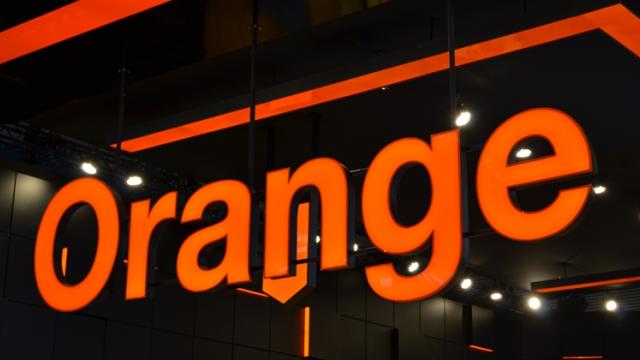 <b>[UPDATE2] O parte din clienții Orange au probleme în accesarea serviciilor de voce și date; Iată mesajul de informare emis de operator</b>După o veste bună legată de lansarea tehnologie eSIM pe plan local, iată că rețeaua Orange România are parte de - numeroși clienți ai operatorului semnalând probleme în ultimele ore cu accesarea serviciilor de voce și date