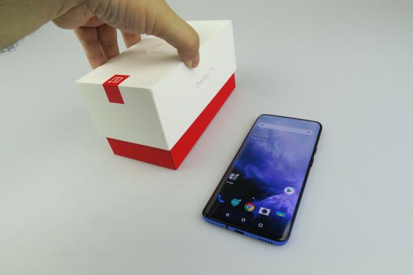 OnePlus 7 Pro - Unboxing