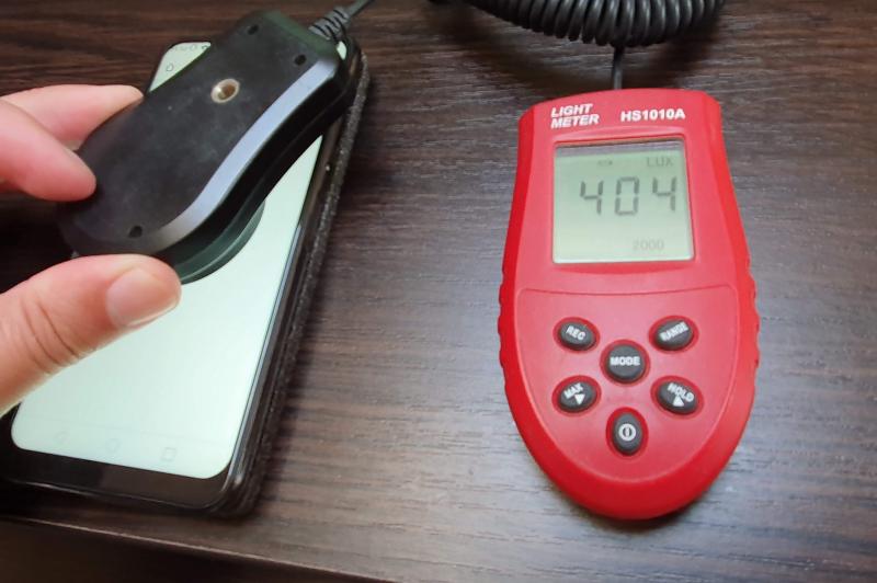 Luminozitate display iHunt Alien X ApeX și ecran văzut la microscop: iHunt-Alien-X-ApeX_025.JPG