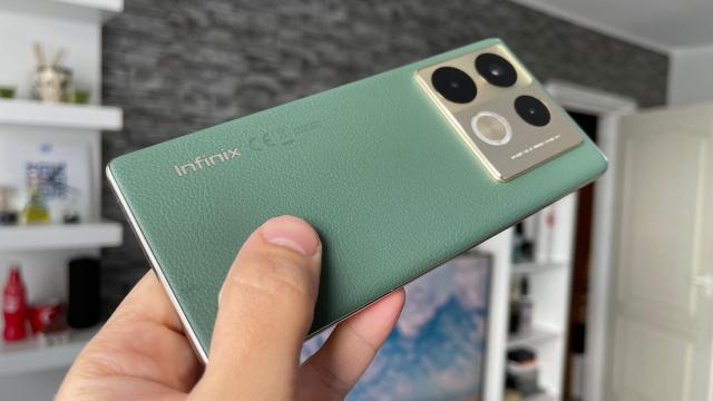 <b>Infinix Note 40 Pro 4G: Benchmark-uri de zona mid, mai bune totuși decât HUAWEI nova 12 SE</b>La prima vedere, Infinix Note 40 Pro 4G pare că a avea un super procesor sub capotă, asta dacă ne uităm la numele său fancy și anume MediaTek Helio G99 Ultimate, un cipset pe 6nm ce include 2x nuclee de performanță Cortex-A76