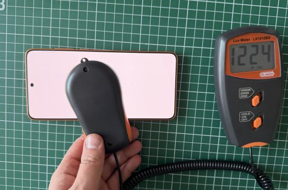 Luminozitate display - OPPO Find X9 Ultra: Photo 15-04-2026, 16 07 05.jpg