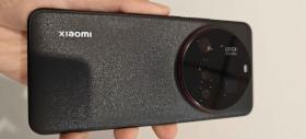 Xiaomi 15 Ultra apare într-o fotografie hands-on; Ce ne rezervă camera-phone-ul?