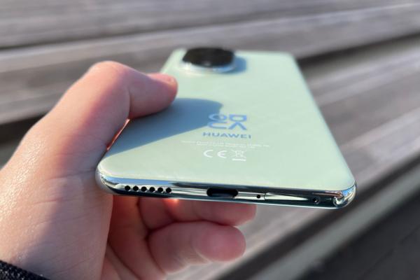 HUAWEI nova 13 Pro: Hardware cu noutăți la nivel de procesor, cameră ultra-wide și baterie mai mare