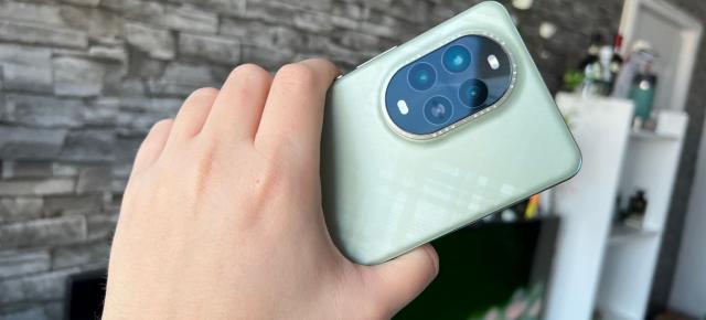 Huawei nova 13 pro: Camera de flagship pe alocuri, camera selfie nu are rival