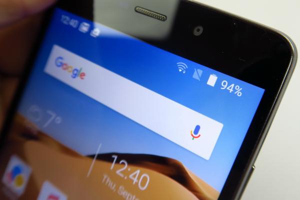 TP-Link Neffos C5 Max: OS, UI şi aplicaţii pe baza Lollipop personalizat, deloc rău