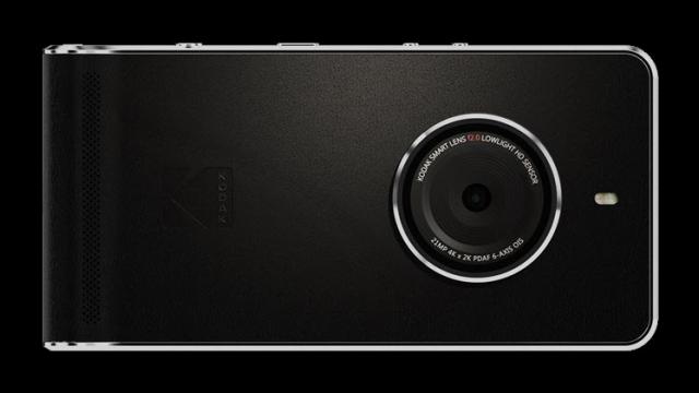 <b>Kodak Ektra este un nou cameraphone ce vine cu senzor de 21 mpx, OIS și suport pentru captură video 4K</b>Deși cei de la Kodak și-au mai încercat norocul pe piața smartphone anul trecut odată cu modelul IM5 ce avea pretenții de cameraphone, 2016 pare a fi anul în care compania ne atrage atenția. Ei bine, astăzi tocmai ce a fost lansat smartphone-ul Ektra