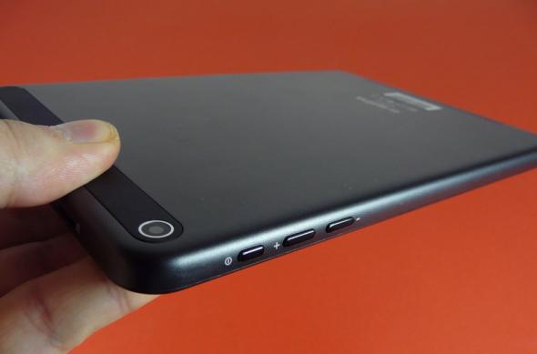 E-Boda Revo R85 unboxing: tabletă quad core cu format de iPad Mini și preț atractiv (Video): p1320187jpg.jpg