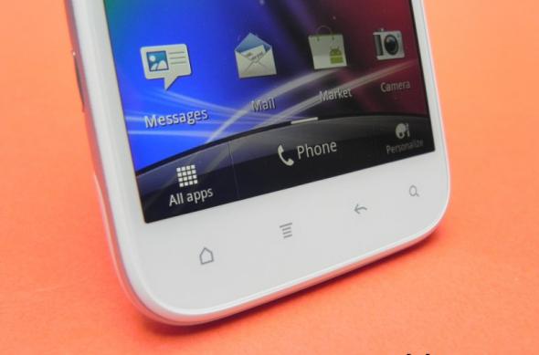 Review HTC Sensation XL - un HTC Titan cu Android și poate chiar mai puțin de atât (Video): htc_sensation_xl_review_mobilissimo_ro_12.jpg