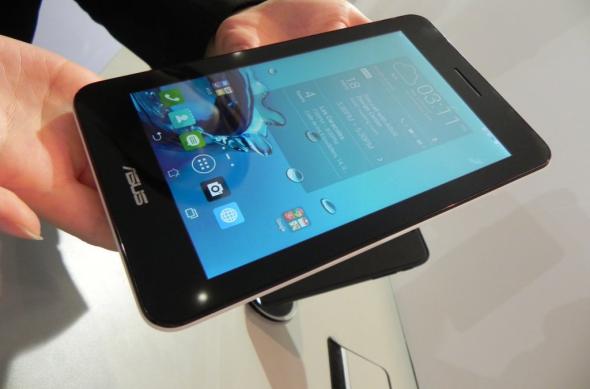 ASUS PadFone Mini (Intel) hands on preview: Padfone-ul pentru publicul de masă, noul Zen UI cucerește (Retro MWC 2014 - Video): dscn5085jpg.jpg