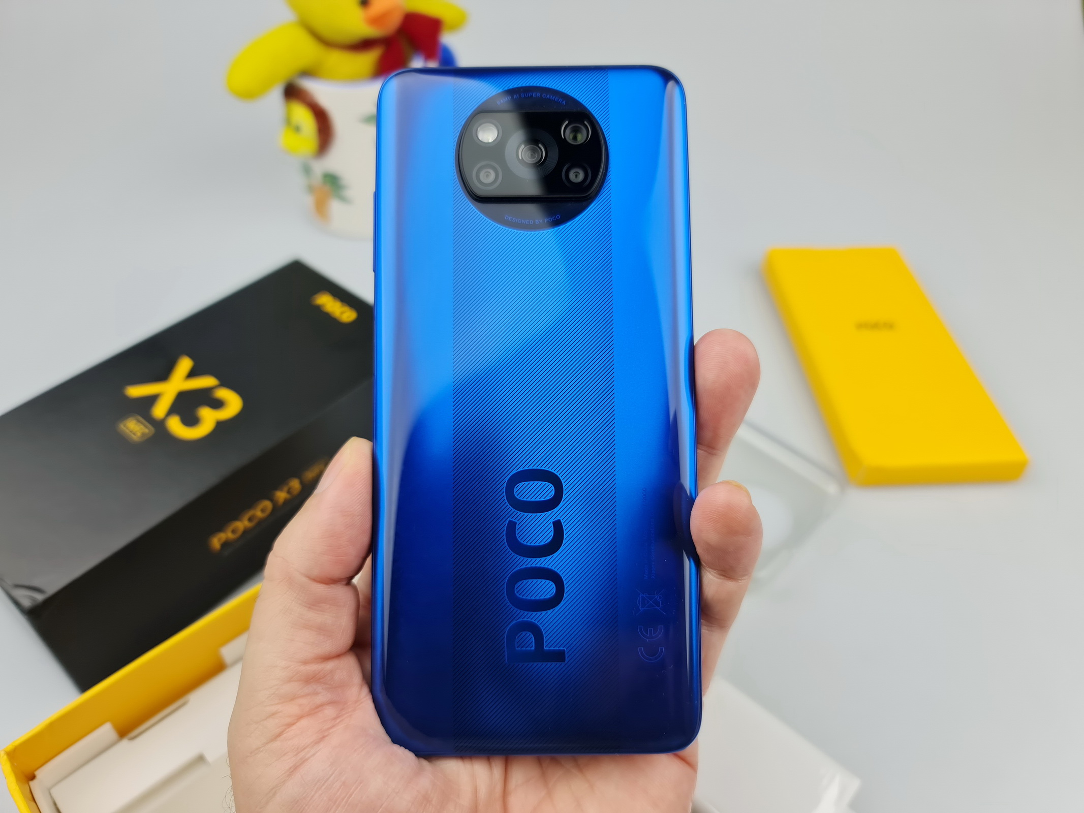 POCO X3 NFC Unboxing: telefonul premiant la raport ...