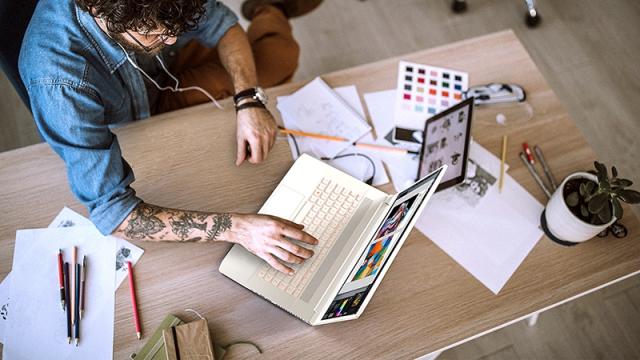 <b>Acer are noutăți în seria de dispozitive ConceptD destinate profesioniștilor: desktop ConceptD 300 și laptop-uri ConceptD 7, 7 Pro</b>În cadrul evenimentului NextAtAcer transmis ieri online, cei de la Acer au anunțat o serie de noi dispozitive, printre care și laptop-uri Spin, Swift sau Aspire, dar și notebook-ul premium Porsche Design Acer Book RS