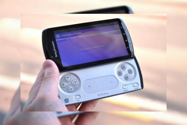 PlayStation Phone analizat la sânge; Preview detaliat pentru Sony Ericsson Xperia Play (Video)