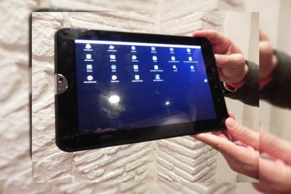 MWC 2011: Câteva minute În compania unei tablete Toshiba de 10 inch, direct din Barcelona (Video)