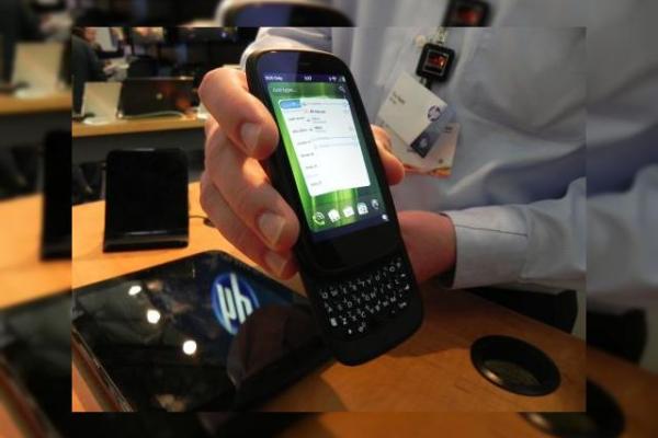MWC 2011: HP Pre 3 analizat În Barcelona, vine cu procesor de 1.4 GHz (Video)