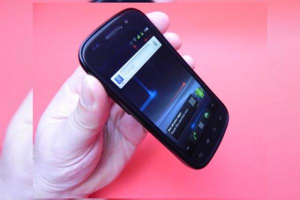 Review Google Nexus S: al doilea telefon Google, pe masa noastră de teste - mai mult decât un alt Galaxy S (Video)
