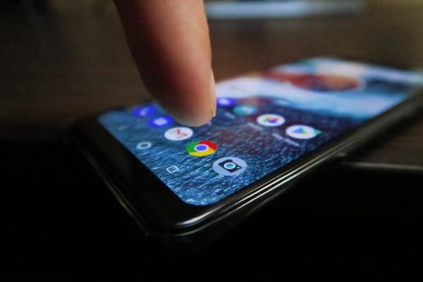 Motorola One: Multimedia cu acustică Dolby "gălăgioasă"