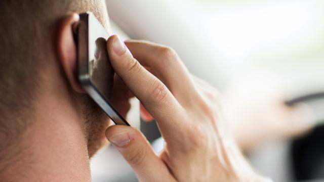 <b>Eliminarea roaming-ului dintre România și Republica Moldova s-ar putea întâmpla anul viitor; Iată care este piedica actuală</b>Printre cele mai importante știri de pe plan local aflate în primăvara acestui an s-a numărat și discuția dintre România și Republica Moldova cu privire la eliminarea roaming-ului dintre cele două țări. Au trecut câteva luni bune de atunci 