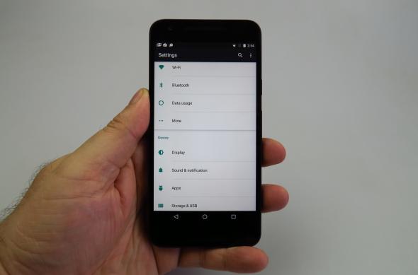 Intrefața grafică a telefonului LG Nexus 5X: LG-Nexus-5X_050.JPG