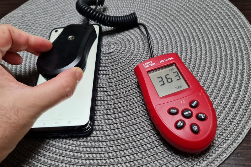 Luminozitate display OnePlus Nord N10 5G și ecranul văzut la microscop: OnePlus-Nord-N10-5G_029.jpg