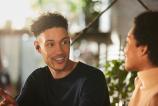 WF-1000XM4_B_Speak-to-chat-Large.jpg