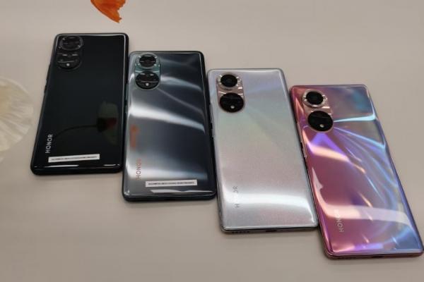Honor 50 se afișează în fotografii reale, pe mai multe variante de culoare; Avem și un video hands-on