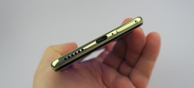 Xiaomi Mi 11 Lite 5G: Baterie pe măsură predecesorului, poate chiar peste
