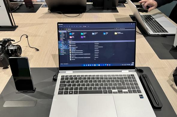 Samsung Galaxy Book2 Pro 360 - Galerie foto MWC 2022: Galaxy-Book-2-360_06.jpg