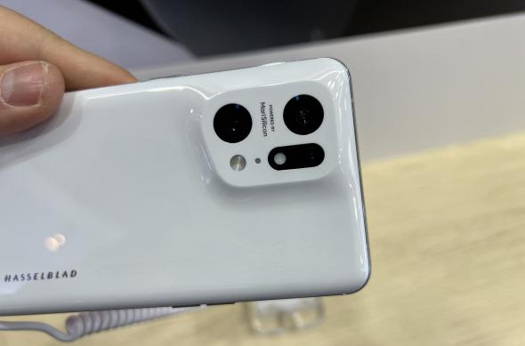 Fotografii Hands-On OPPO Find X5 Pro: OPPO-find-X5-Pro_019.jpg