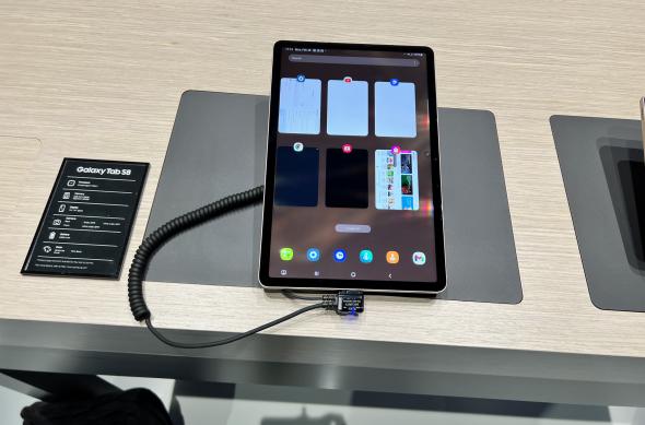 Samsung Galaxy Tab S8 - Fotografii hands-on MWC 2022: Samsung-Galaxy-Tab S8_021.jpg