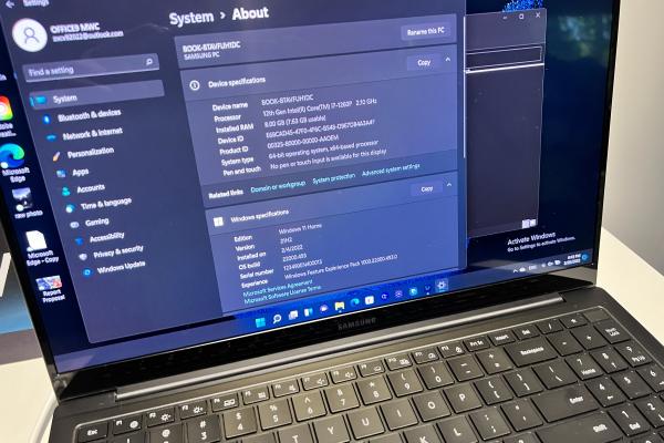 Samsung Galaxy Book2 Pro - Galerie foto MWC 2022