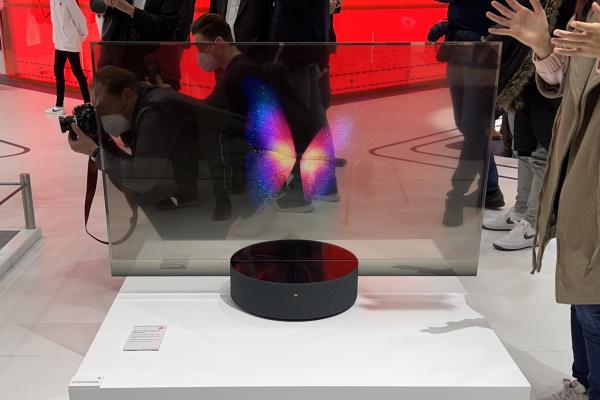 MWC 2022: Xiaomi Mi TV Lux Prezentare Video - Smart TV inedit, cu display OLED transparent