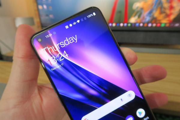 OnePlus Nord CE 2 5G: Display similar cu predecesorul, cu extra HDR şi unghiuri largi