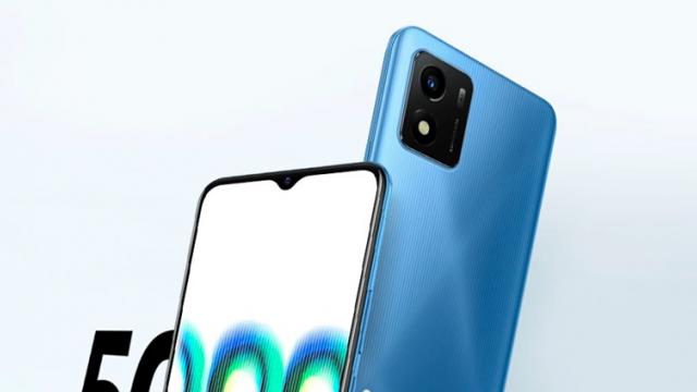 <b>vivo lansează telefonul Android 11 Go numit vivo Y01, cu ecran HD+ și procesor Helio P35</b>Multe companii din zona smartphone au început să acorde o mai mare importanță telefoanelor de buget, ba chiar și modelelor entry-level, iar aici includem și vivo care tocmai ce a anunțat modelul vivo Y01. Acesta este un smartphone cu Android