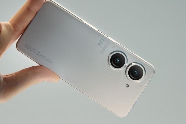 ASUS Zenfone 9 primește Android 13 în variantă Beta; Actualizarea stabilă ar putea sosi până la finalul acestui an