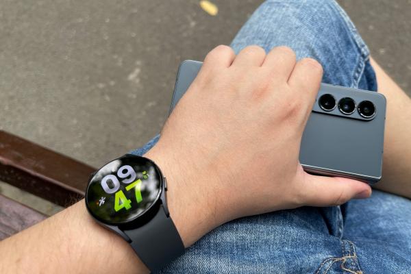 Samsung Galaxy Watch5 - Fotografii