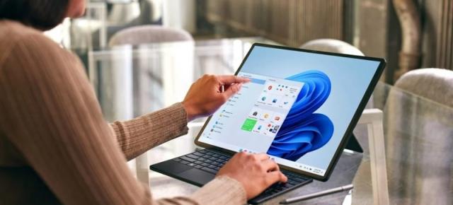 IFA 2022: Lenovo prezintă ThinkPad X1 Fold Gen 2 - Un nou laptop cu ecran pliabil, mai mare și mai puternic față de predecesor