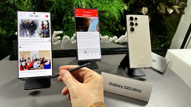 <b>Samsung Galaxy S23 Ultra va opta pentru același design de cameră foto precum cel adoptat de Galaxy S22 Ultra</b>După vești legate de scanner-ul de amprente, iată că astăzi mai aflăm ceva despre Samsung Galaxy S23 Ultra - un telefon pe care îl vom confunda ușor cu actualul S22 Ultra. De ce? Pentru că firma sud-coreeană ar fi decis ca și modelul 