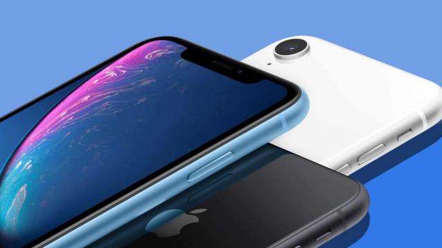 <b>Următorul iPhone SE ar putea prelua designul lui iPhone XR, Touch ID urmând a fi înlocuit de Face ID</b>Mulți fani Apple au fost ușor dezamăgiți când compania a prezentat cel mai recent model iPhone SE în acest an. Spun asta întrucât iPhone SE 2022 adoptă un design „old school”, similar cu cel regăsit în cazul iPhone 8, iar display-ul nu a avut parte
