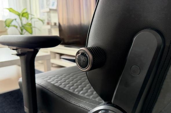 Razer Iskur V2 NEWGEN - Design: RAZER-ISKUR-V2-NEWGEN_ (7).jpg