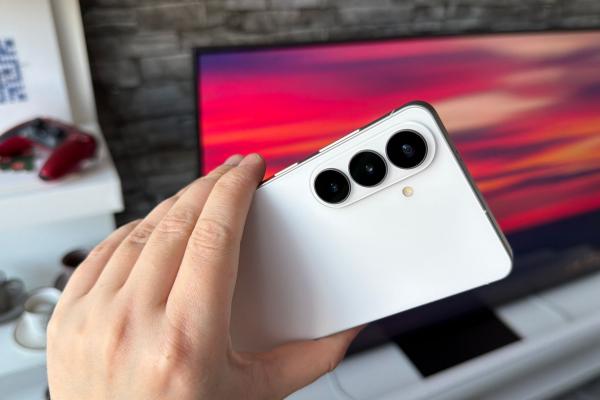 Samsung Galaxy S26+ review detaliat în limba română (evaluare Mobilissimo)