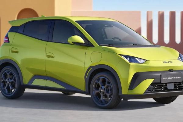 Piața auto scade, dar electricele câștigă teren: creștere de 29% în februarie 2026