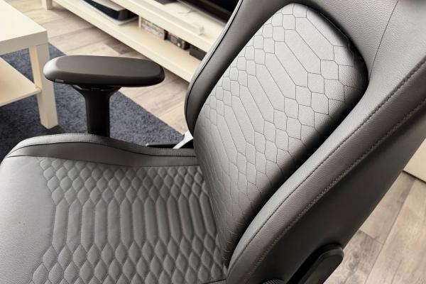 Razer Iskur V2 NEWGEN - Design