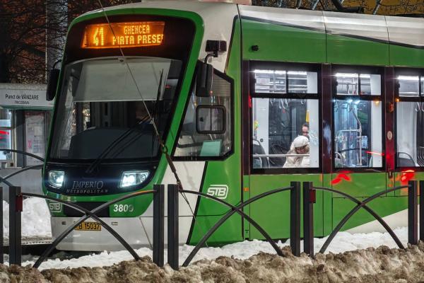 Xiaomi 17 Ultra - Mostre noapte zoom