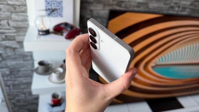 <b>Samsung Galaxy S26+: Benchmark-uri solide, cu un Exynos 2600 ce triumfă în multi-core GeekBench</b>Exynos 2600 este noutatea principală din interiorul lui Samsung Galaxy S26+, un procesor pe 2nm, primul ce folosește acest proces de producție din zona smartphone și rivalul pe care sud-coreenii l-au creat pentru Snapdragon 8 Elite 