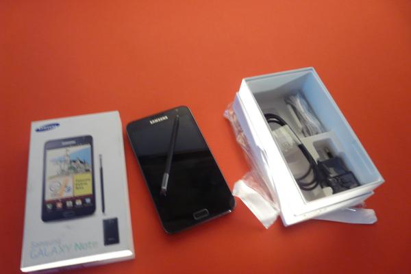 Samsung Galaxy Note N7000 - Unboxing