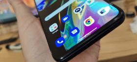 Motorola Moto G82 5G: OS, UI, aplicaţii cu un Android 12 implementat delicios